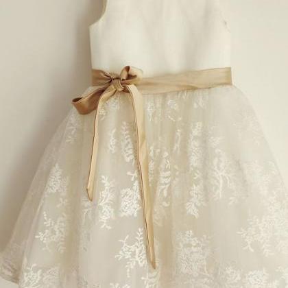 Tea-length Lace Flower Girl Dresses With Bowknot