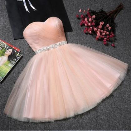 Sweetheart Neckline Short Homecoming Dress Party..