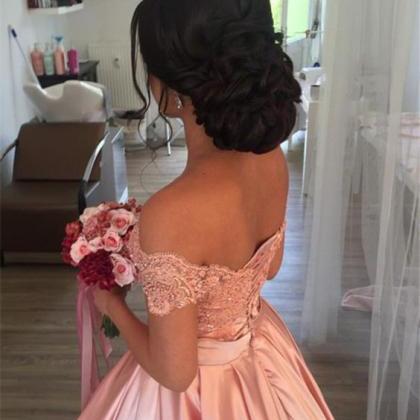 Off The Shoulder Prom Dress With Appliques