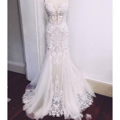 Fit And Flare Lace Bridal Wedding Dress With Lace..