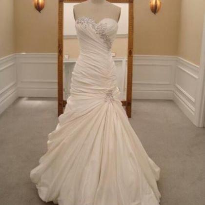 Sleeveless Ivory Ruched Taffeta Wedding Dress