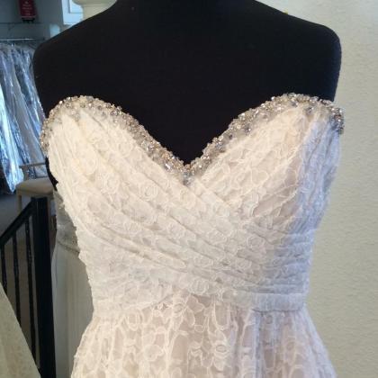 Sleeveless Overall Lace Wedding Dress With Pleated..