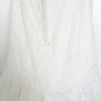 Sleeveless Sweetheart Fit And Flare Lace Wedding..