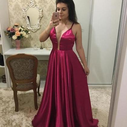 Stunning Evening Dress and Prom Dress with a Plunging Neckline for a Bold Look