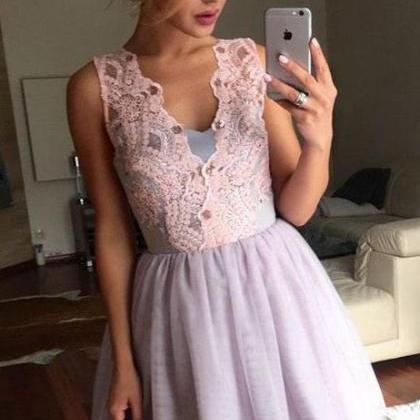 Short Homecoming Short Prom Dress With V-neck..