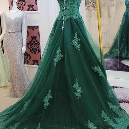 Sleeveless Dark Green Appliqued Evening Gown