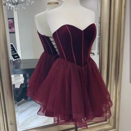 Sweetheart Neck Maroon Homecoming Dresses Velvet..