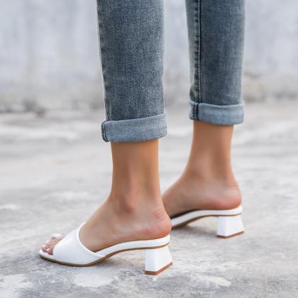 White Women Sandals Flats