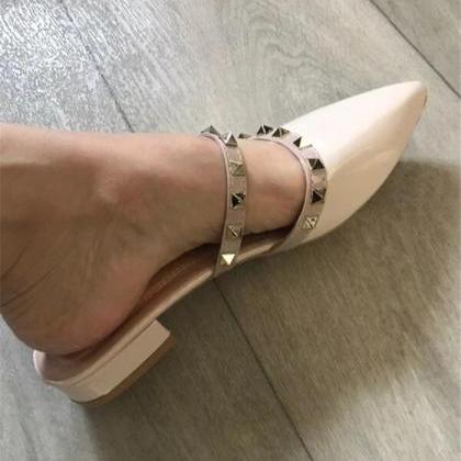 Spiked Decor Point Toe Flat Mules