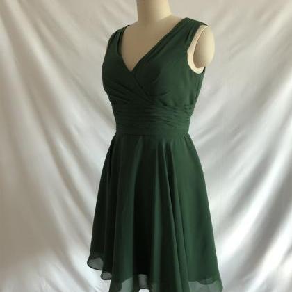 Surplice Emerald Green Chiffon Short Party Dress