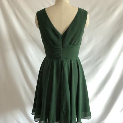 Surplice Emerald Green Chiffon Short Party Dress