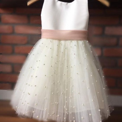 Faux Pearls Decor Sleeveless Girl Dress With Bow..