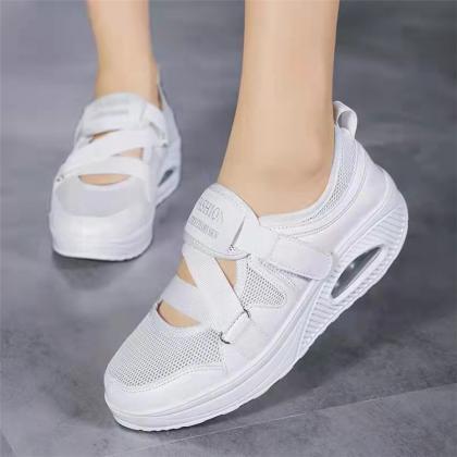 Women White Black Sport Shoes