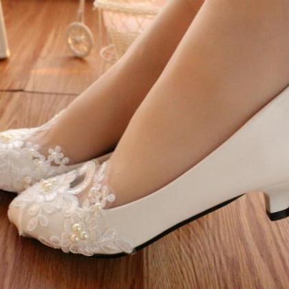 Kitten Heeled Women Wedding Shoes