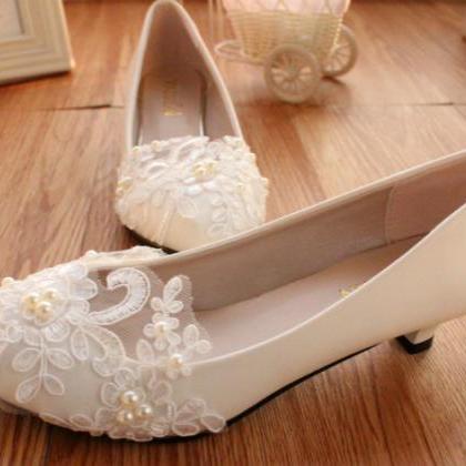 Kitten Heeled Women Wedding Shoes
