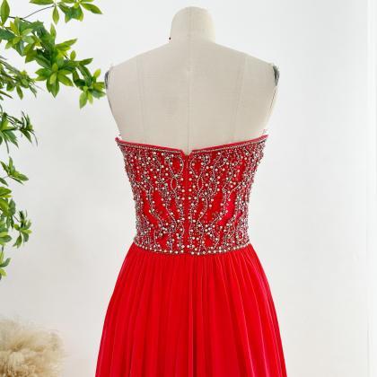 Sweetheart Neckline Long Red Chiffon Prom Dress..