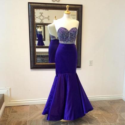 Royal Blue Beaded Sweetheart Mermaid Prom Dress..