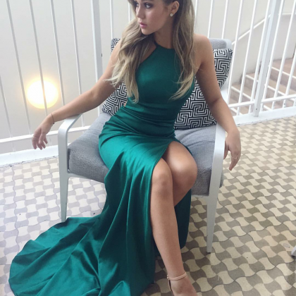 Prom Dress Halter Emerald Green Occasion Dress..