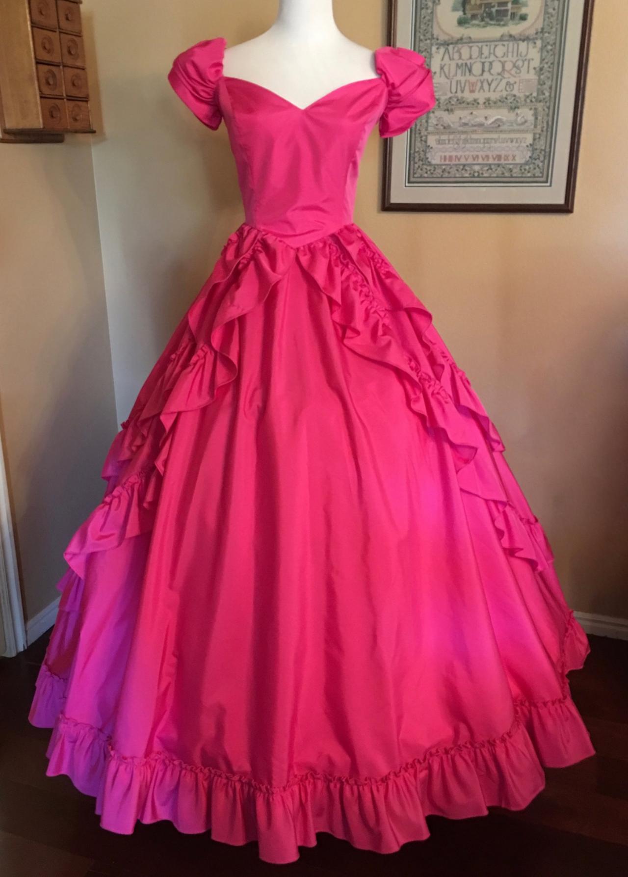 Victorial Vintage Ball Gown Dress