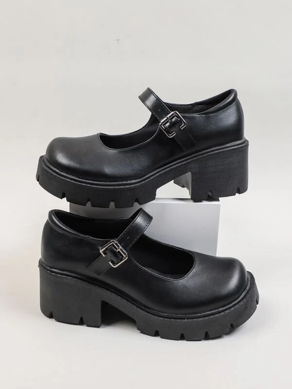 platform chunky pumps