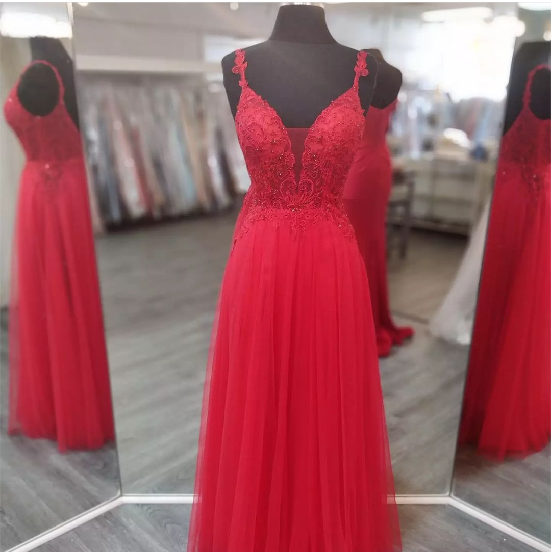 Mesh Plunging Neck Red Prom Dresses Evening Gowns With Lace Detail