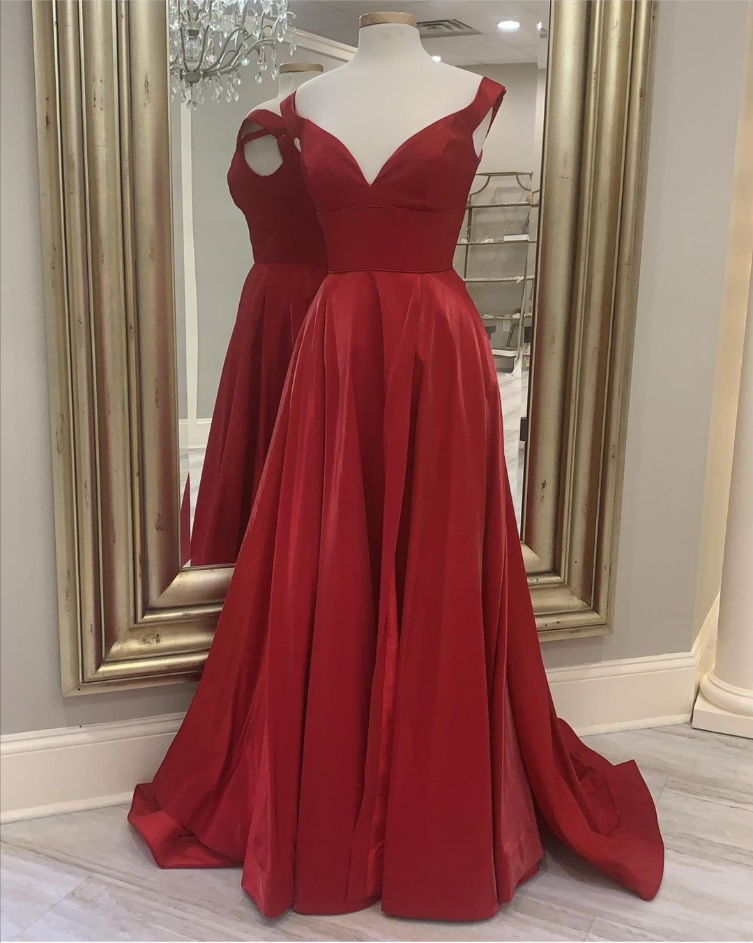 Elegant Red Off-Shoulder Long Evening Gown with High Split for Prom