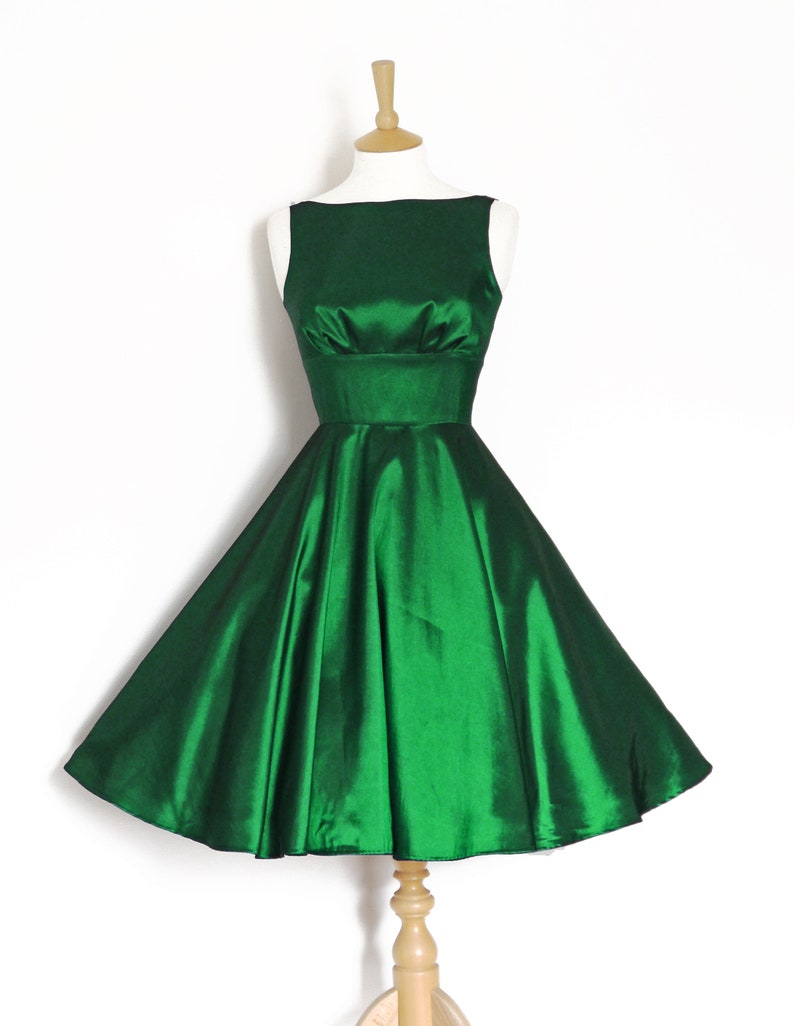 Bateau Neckline Green Taffeta Vintage Short Party Dress With Zipper V Back