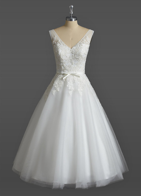 Floral Lace Appliques Plunge V Sleeveless Short Tulle Wedding Dress Featuring Bow Accent Belt