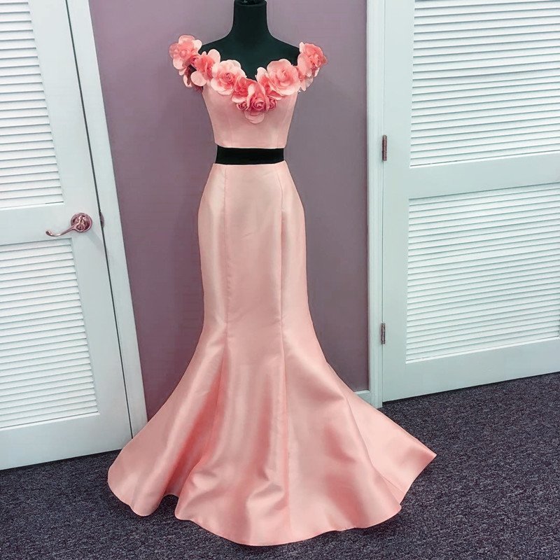 red mermaid prom dresses 2013 V Neck Mermaid Beaded Red Lace Long Prom Dresses, Mermaid Red Formal  Dresses, Red Lace Evening Dresses A1850