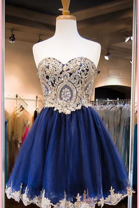 Sweetheart Knee Length Homecoming Dress With Appliques
