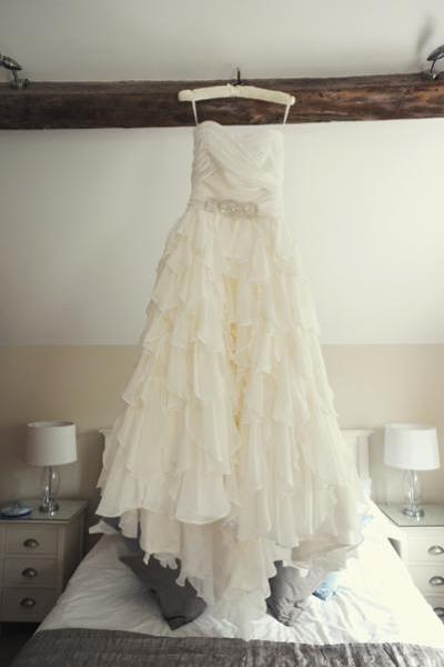 Sleeveless Tiered Chffion Wedding Dress With Removable Sash
