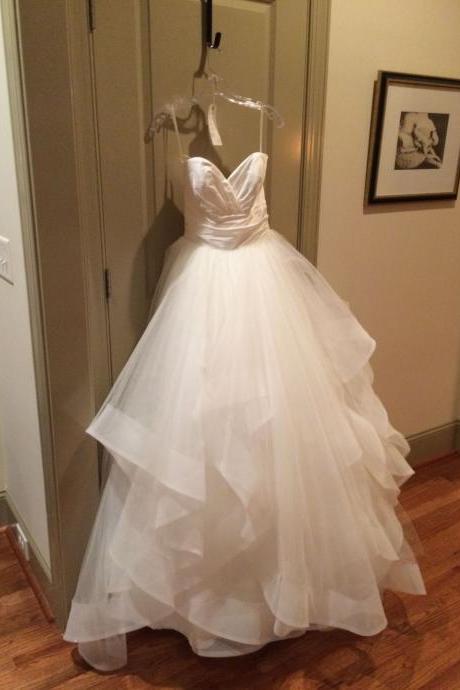 Sleeveless Tiered Wedding Dress