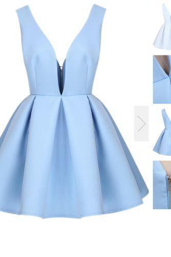 Plunging Neck Blue Short Homecoming Dress