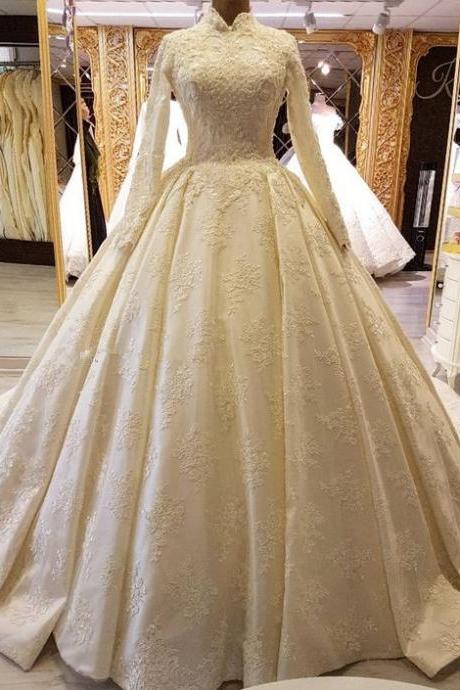 Long Sleeves Ball Gown Appliqued Wedding Dress