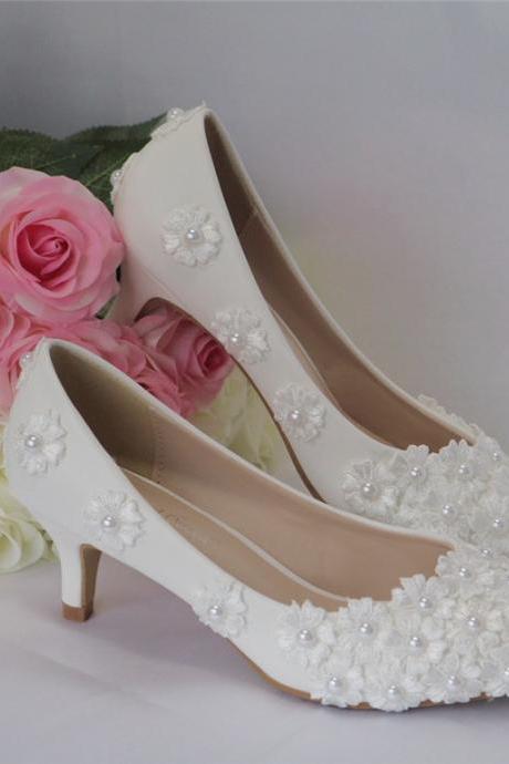 Women&amp;amp;#039;s Closed Toe White Kitten Heel Wedding Shoes
