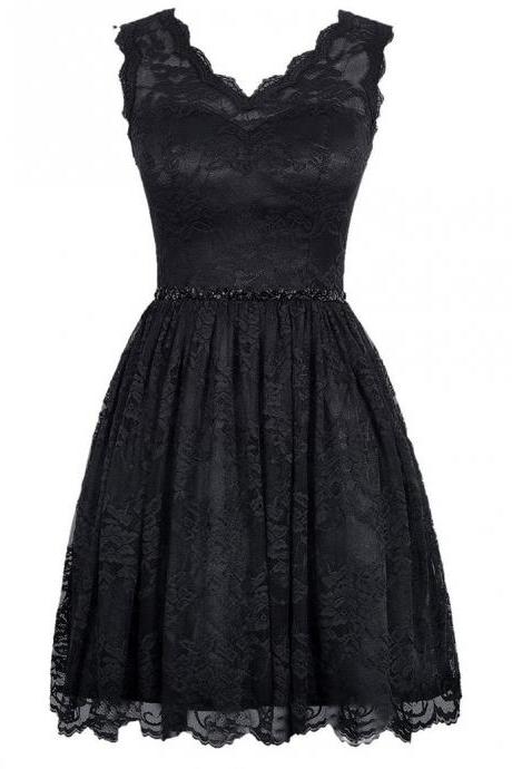 Black Lace Short Homecoming Dress With Scallop V-neck
