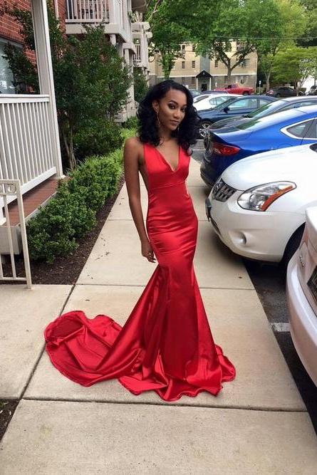 Backless V-neck Fitted Bright Red Prom Dress