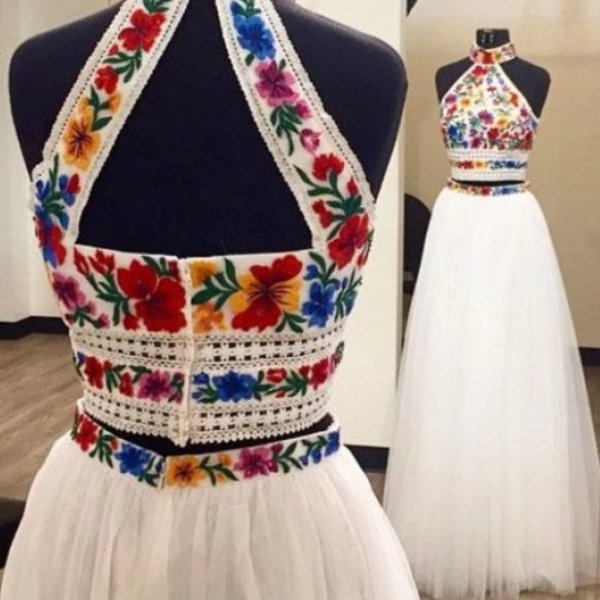 Two Pieces Prom Dresses with Embroidery Appliques