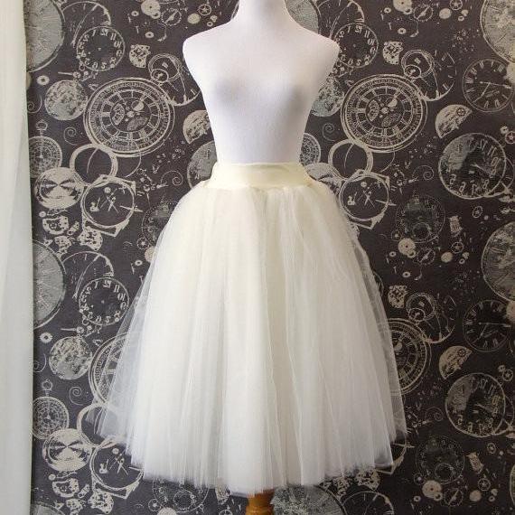 Short Ivory Tutu Tulle Skirt Elastic Waistband on Luulla