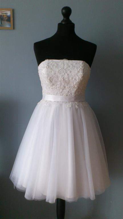 Strapless Ivory Short Wedding Dress on Luulla