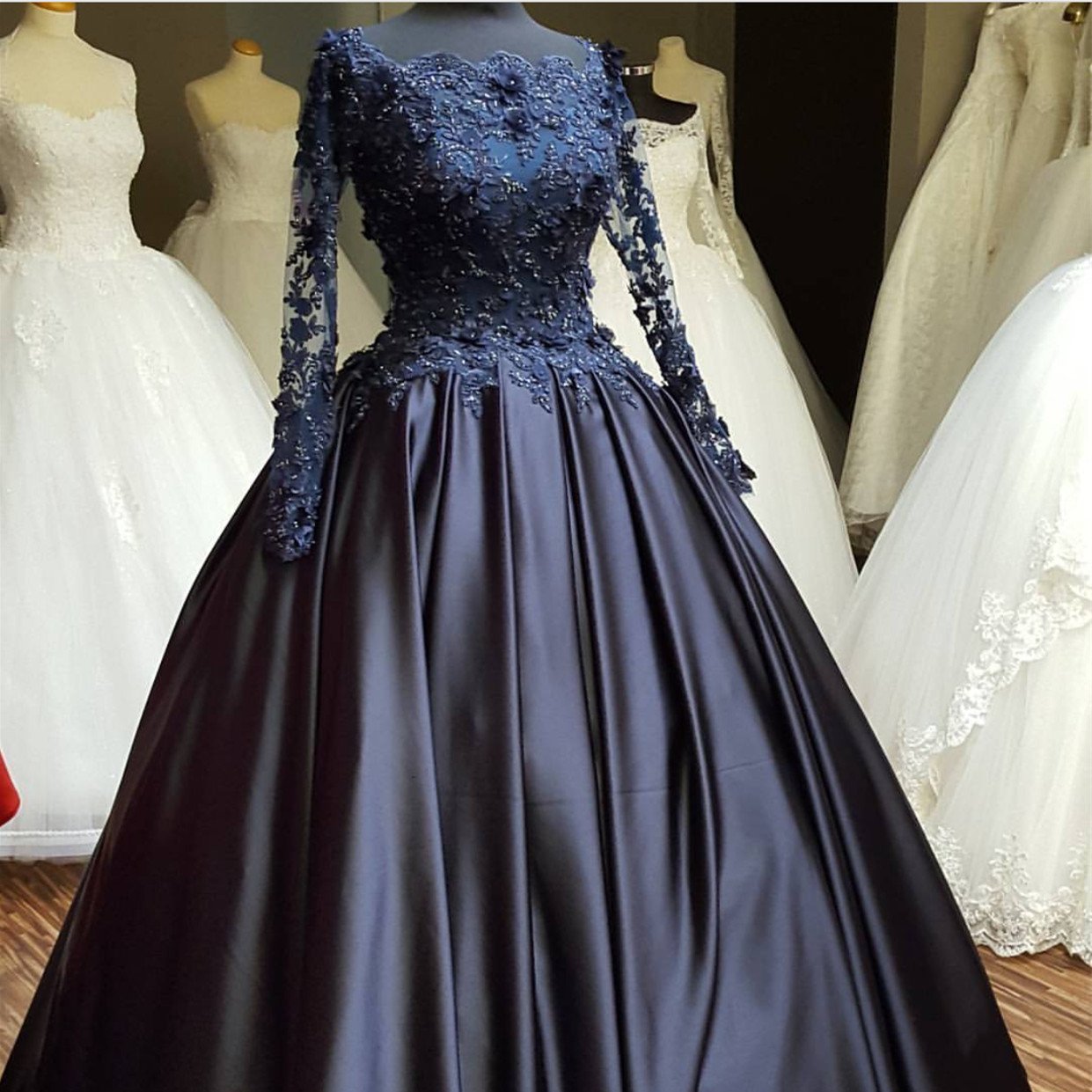 Navy Ball Gown Pageant Dress Long Sleeves Prom Dress With Appliqued