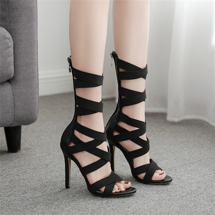 Cross Strappy Black Sandals on Luulla